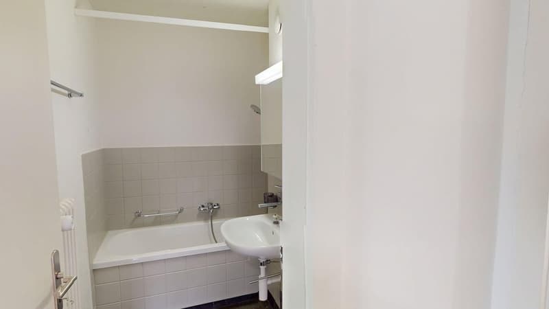 1-Zimmer-Wohnung nahe Flughafen - befristet bis 30.09.2027 (4)