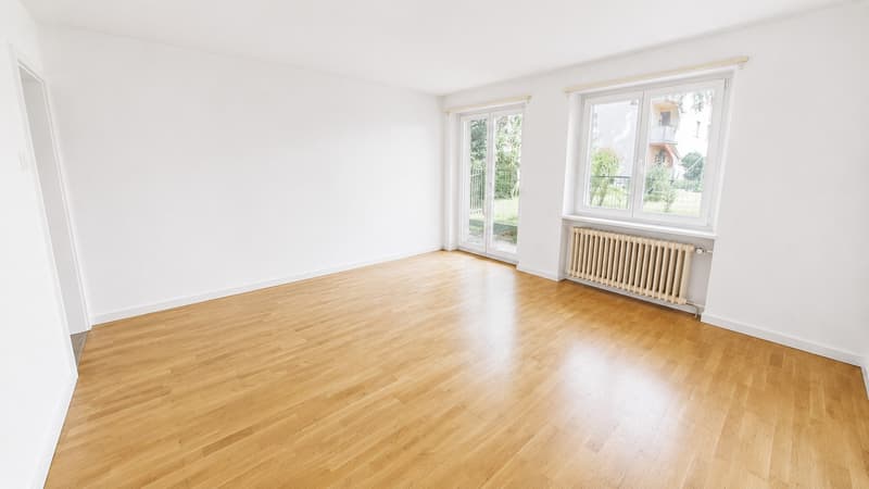 Zentrale 4-Zimmer-Wohnung mit Garten in Uster (Befristung bis 30.09.2027) (1)