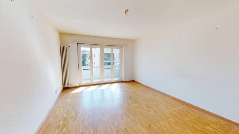 Zentrale 3-Zimmer-Wohnung in Uster (Befristung bis 30.09.2027) (3)