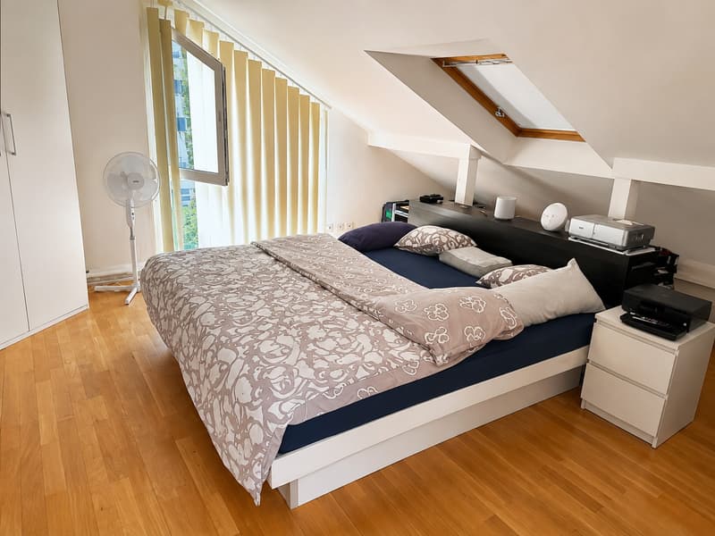 Zentrale 4-Zimmer-Wohnung mit guter Anbindung befristet bis 31.05.2027 (1)
