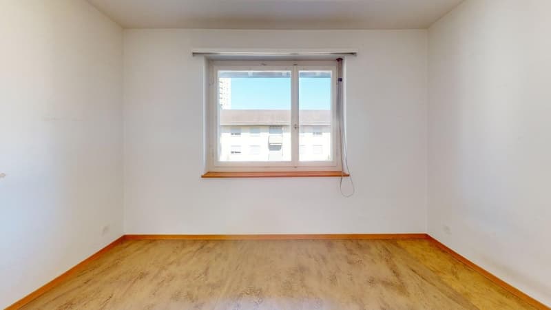 Charmante 4-Zimmer-Wohnung in Zürich Seebach  befristet bis 31.03.2027 (2)