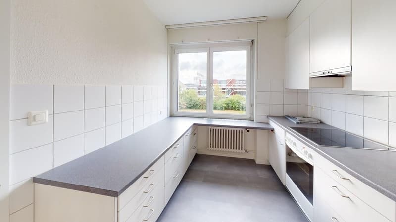 6-Zimmer-Wohnung im Herzen von Zumikon - ENGLISH BELOW (2)