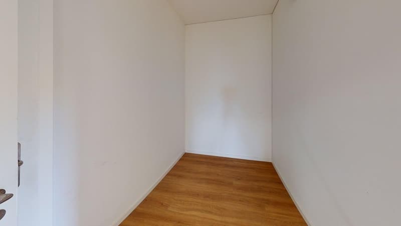 6-Zimmer-Wohnung im Herzen von Zumikon - ENGLISH BELOW (7)