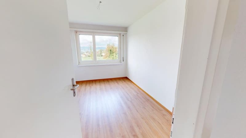 Helle 4-Zimmer-Wohnung im 1. OG ruhig wohnen in Uetikon am See | BEFRISTET (9)