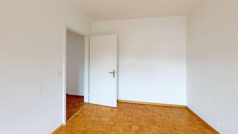 Helle 4-Zimmer-Wohnung im 2. OG ruhig wohnen in Uetikon am See | BEFRISTET (4)