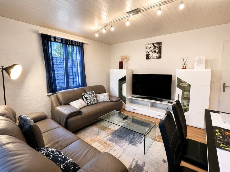🏡 Bella casa di 4,5 locali a Langnau am Albis – Completamente arredata (4)