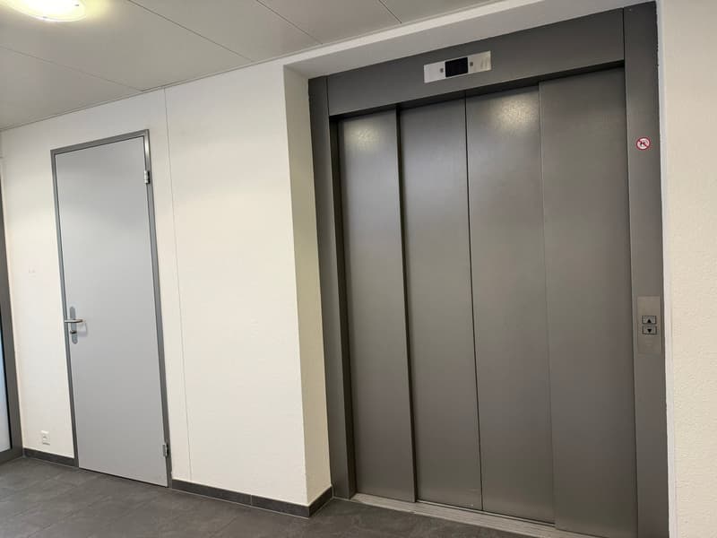 🏢 Spazio di coworking moderno | CHF 699/mese | Chamerstrasse 176 Zug | Disponibile ora (18)
