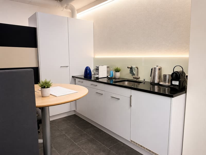 🏢 Spazio di coworking moderno | 899 CHF/mese | Chamerstrasse 176 Zug | Disponibile ora (2)