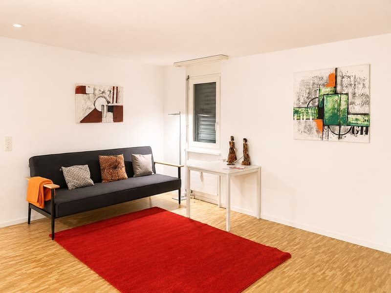 🌟 Appartamento spazioso e stylish di 2,5 locali con ascensore in posizione primaria della zona 10 🌟 (2)