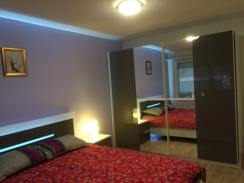 🏡 Charmantes möbliertes 2.5-Zimmer-Apartment Seebacherstrasse 64, Zürich Seebach 2. Stock links (10)