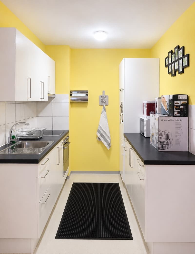 🏡  Furnished 2.5-Room Apartment Seebacherstrasse 64, Zürich Seebach 2nd Floor Left (10)
