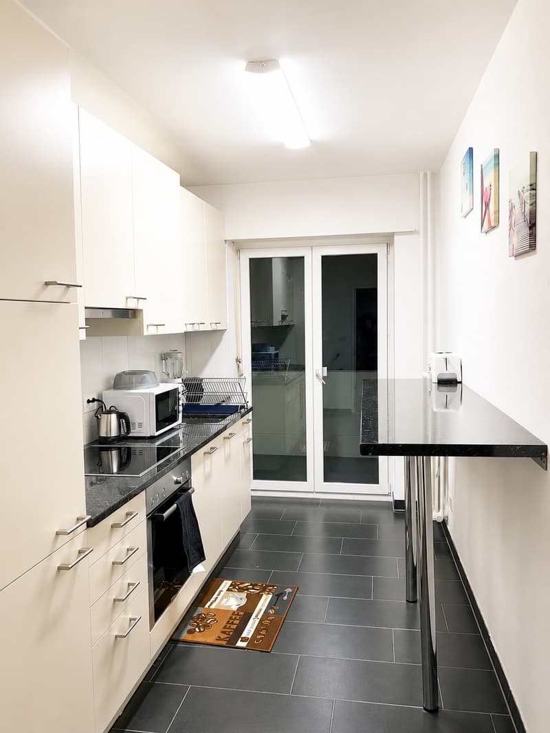 ✨ Appartamento arredato 2.5 locali con balcone 3° piano, destra Riehenring 143, 4058 Basilea (8)