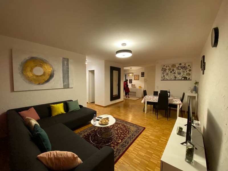 🌇 Fully Furnished 2.5-Room Apartment in Opfikon | Short-Term Rental | Balcony | Private Laundry (1)