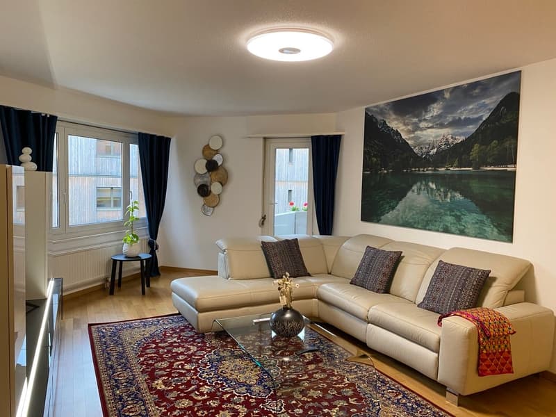 💎 Elegant Furnished 4.5-Room Home with a Beautiful Balcony in Seebach (5)