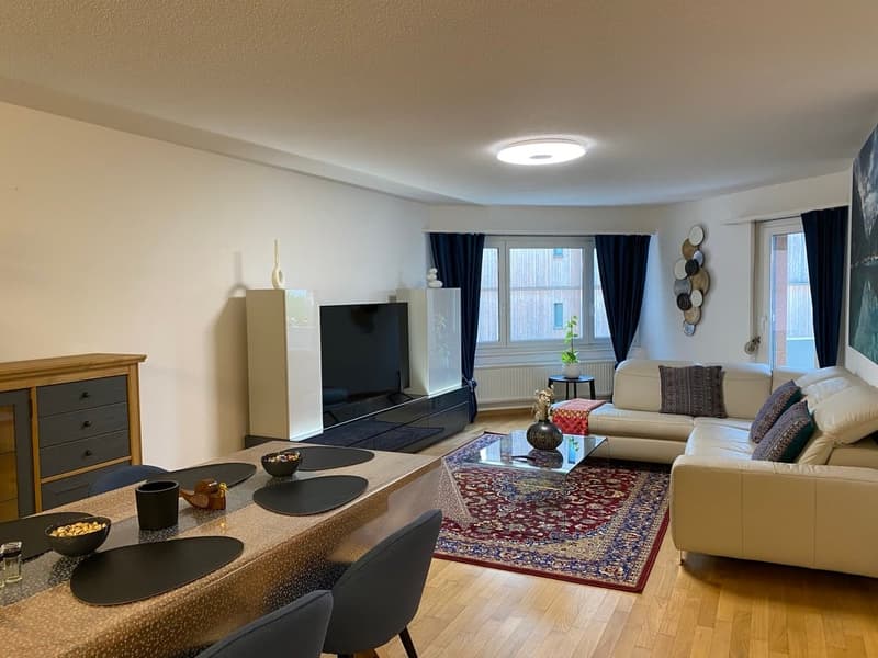 💎 Elegant Furnished 4.5-Room Home with a Beautiful Balcony in Seebach (22)