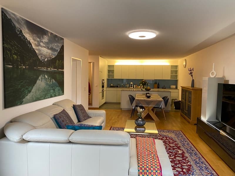💎 Elegant Furnished 4.5-Room Home with a Beautiful Balcony in Seebach (7)