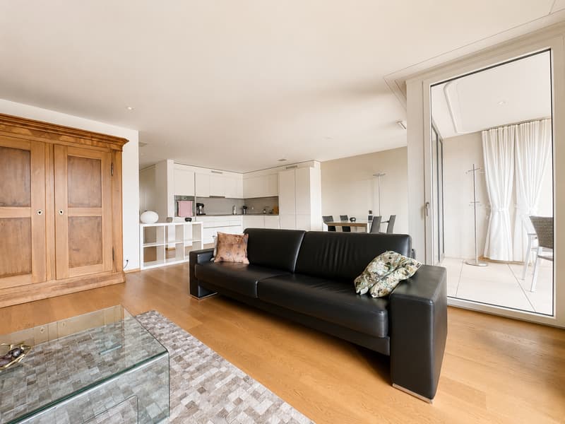 Moderne 3-Zimmer-Wohnung mit Balkon im 5. OG in Schlieren (2)