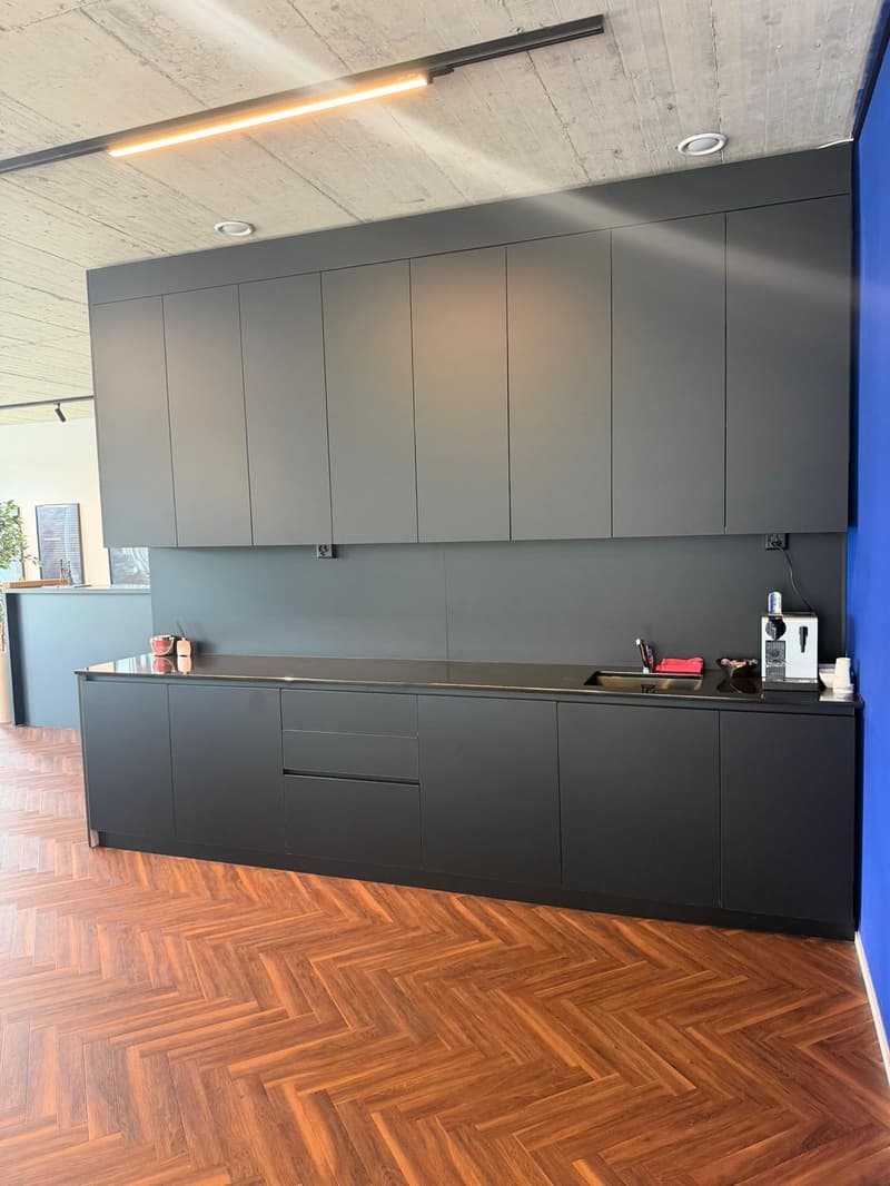 Bürofläche an der Landstrasse in Spreitenbach – sofort verfügbar (7)