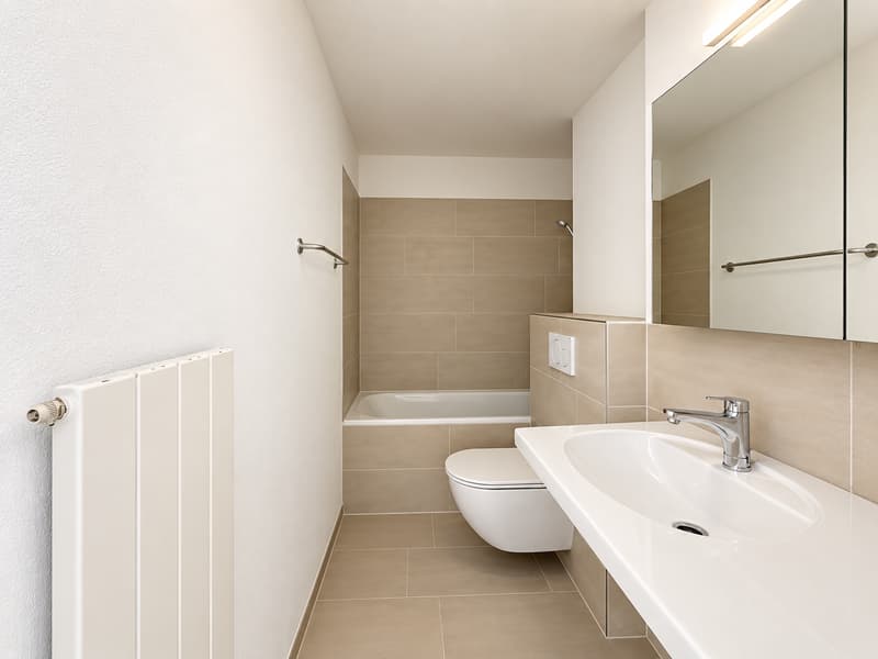 Helle 4.5-Zimmer-Wohnung mit Balkon in ruhiger Lage – Oberweningen (9)