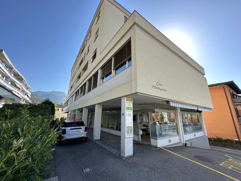 Bürofläche im Erdgeschoss an zentraler Lage in Minusio (1)