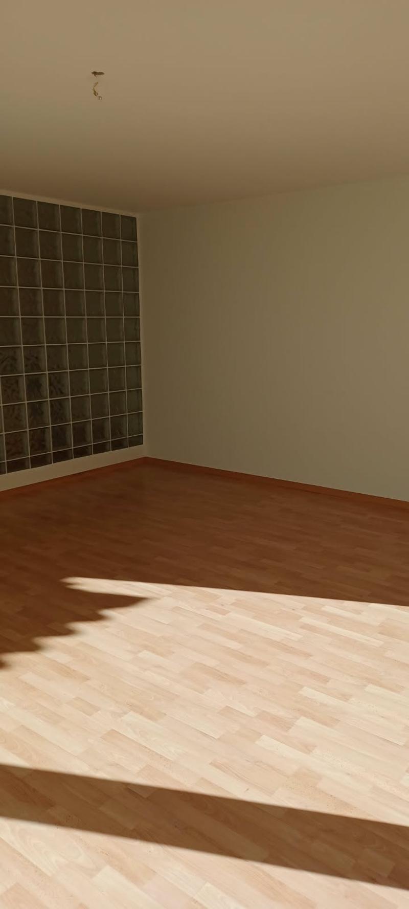 Gemütliche 1.5-Zimmer-Wohnung mit Balkon in Losone (11)