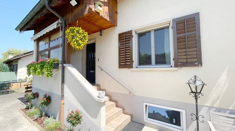 Casa unifamiliare affascinante con ampi dintorni, casetta da giardino e garage, in una posizione tranquilla a Niederlenz (15)