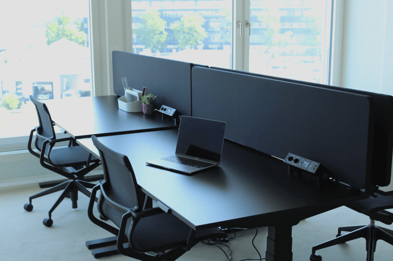 4er-Büro, vollmöbliert & inkl. Office Management Services (1)