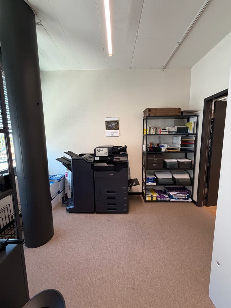 Vollmöbliertes Büro für 3 Arbeitsplätze (All-inclusive Services) (14)