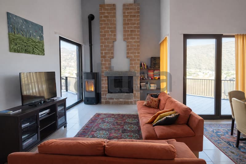 MODERNA VILLA CON VISTA LAGO - RESIDENZA SECONDARIA (5)
