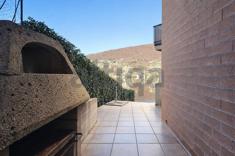 MODERNA VILLA CON VISTA LAGO - RESIDENZA SECONDARIA (7)