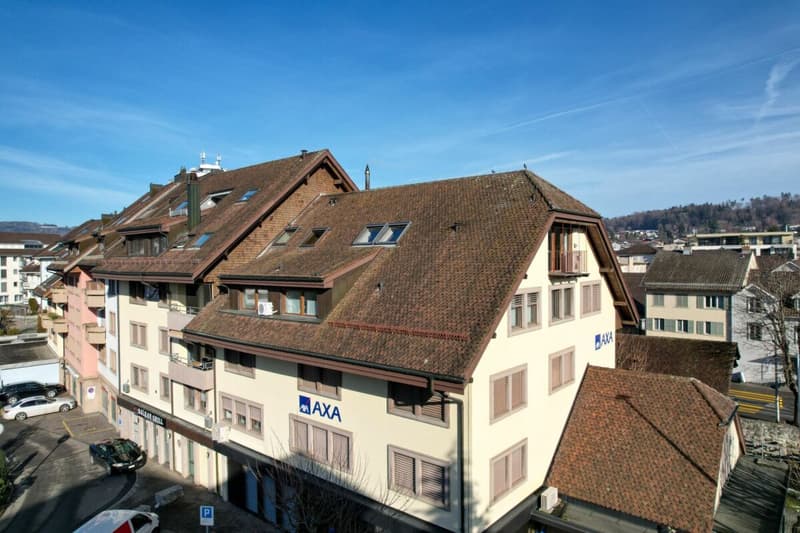 Menziken - Appartement situé au centre avec beaucoup de charme et de potentiel pour une conception individuelle (8)