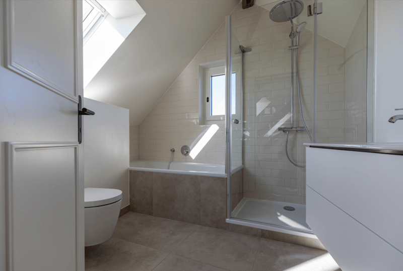 Le charme rencontre la modernité - Maisonnette sur deux étages avec cheminée (7)