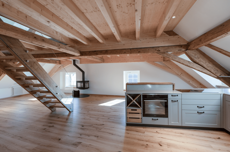 Le charme rencontre la modernité - Maisonnette sur deux étages avec cheminée (1)