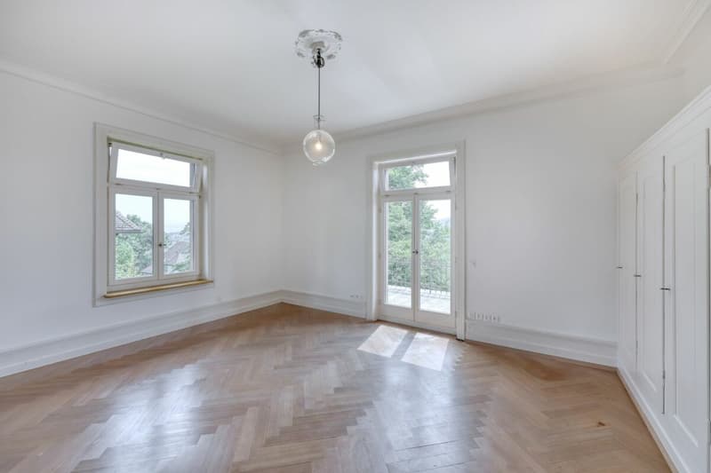Single-family house on Zürichberg with spectacular views over the roofs of Zurich (1)