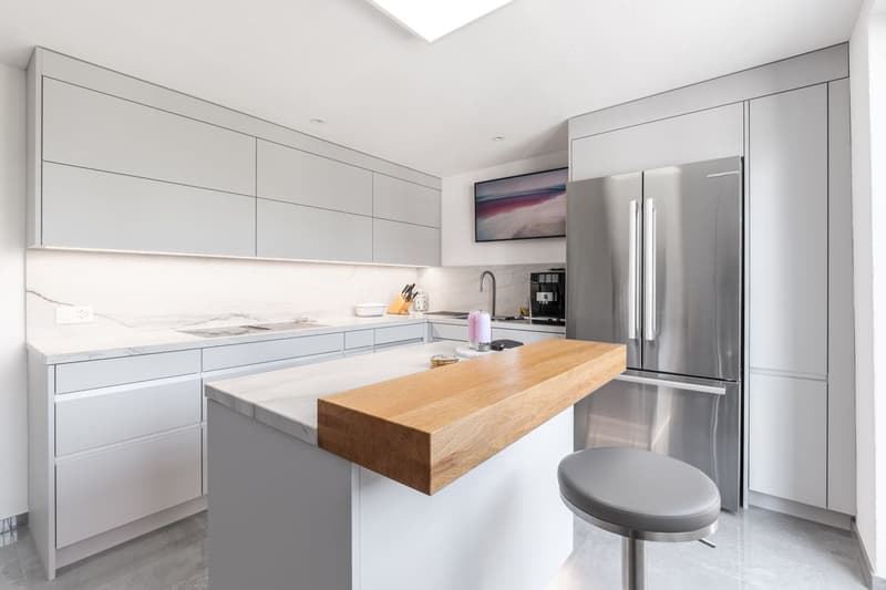 Modern renovated 5.5-room row house in a quiet neighborhood location in Schübelbach (7)