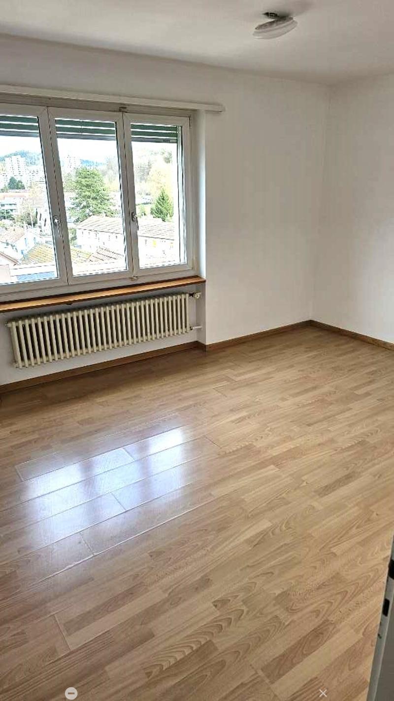 Angheneme 3.5 Zimmer Wohnung in Biel! (5)
