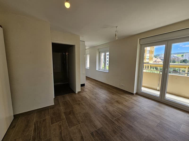 Appartamento di 2 ½ locali, 2300 La Chaux de Fonds (3)
