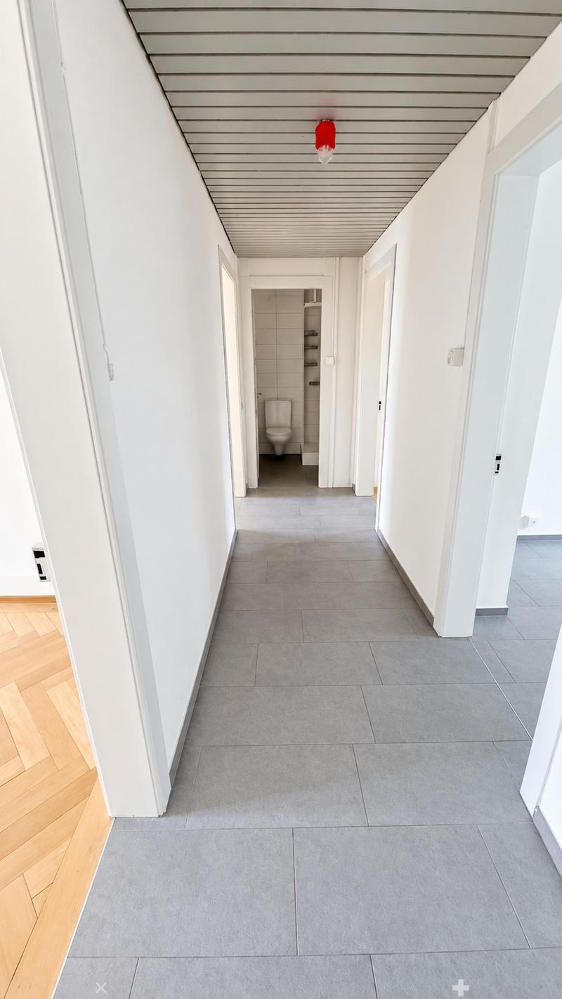 Helle Wohnung mit schöner Küche und charmantem Parkett (6)