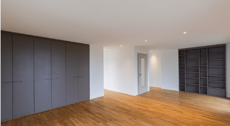 Ampio spazio di vita, casa moderna con giardino a Wollerau (15)