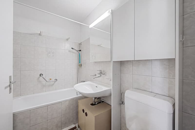 Bad mit Badewanne