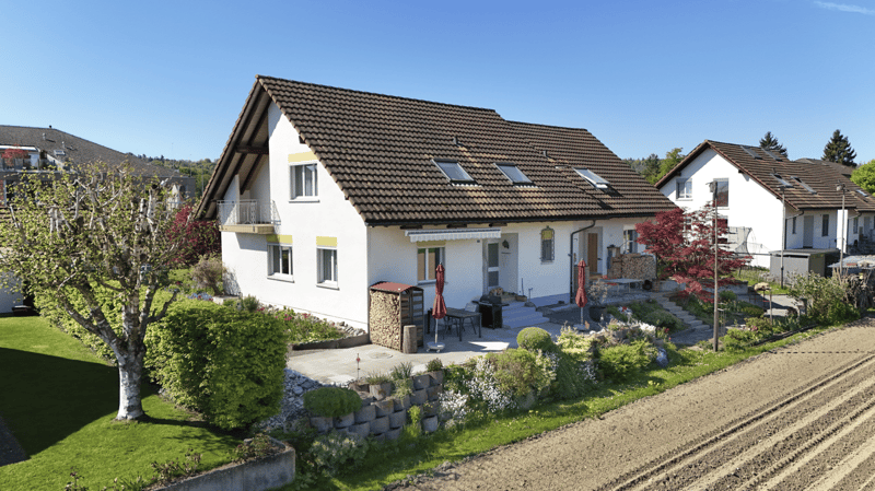 Idyllic Rhine-side Home – Single-family House in Tägerwilen (2)