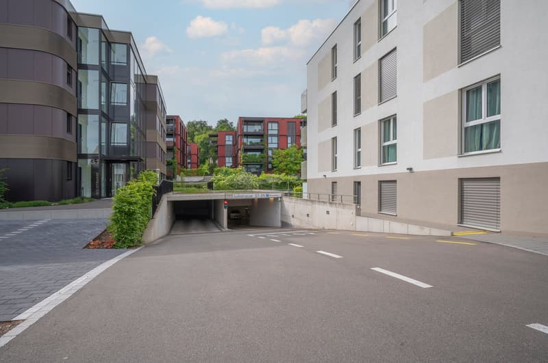Modern living with privacy – stylish garden apartment in Minergie construction (12)