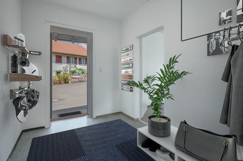 Exklusives Landhausidyll mit 3’874 m² Land, grossem Naturteich und Alpenblick (25)