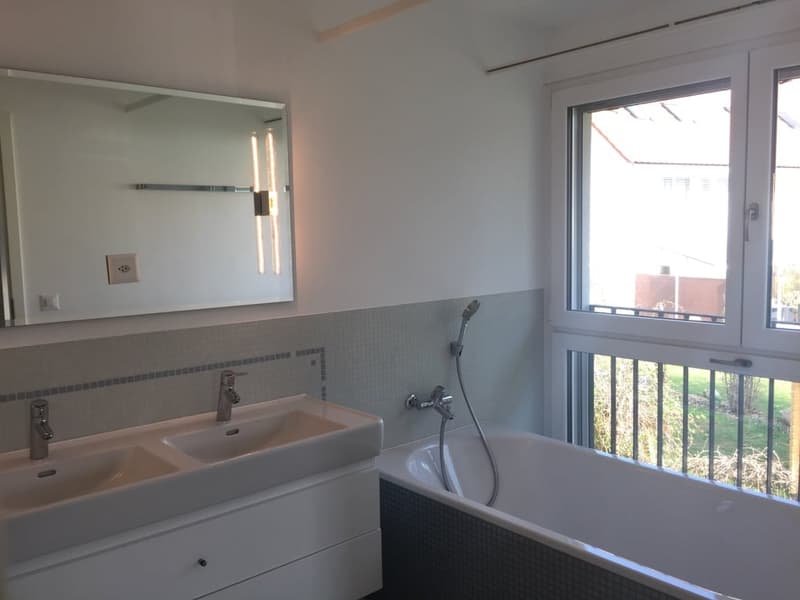 Schöne moderne Wohnung mit Garten im Zentrum von Magden (6)