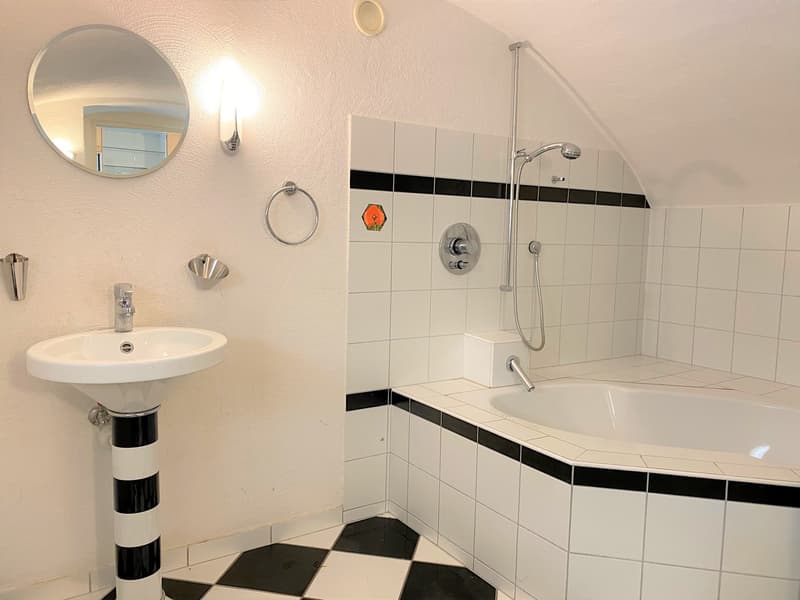Bello appartamento in un edificio storico a Nunningen (7)