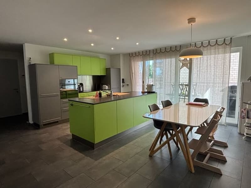 modern Wohnen mit zwei Balkone und Wintergarten (1)