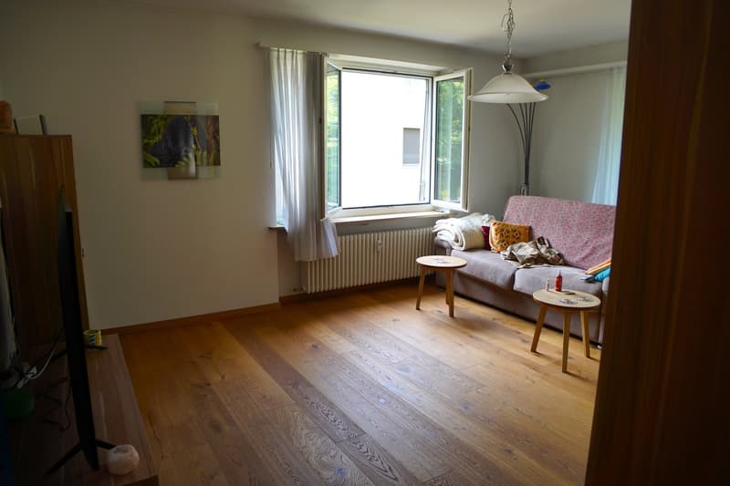 Charmante 4-Zimmer-Wohnung mit Balkon in Riehen (5)