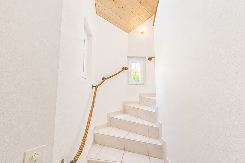 Family-friendly semi-detached house in a quiet and sunny location in Lausen (10)