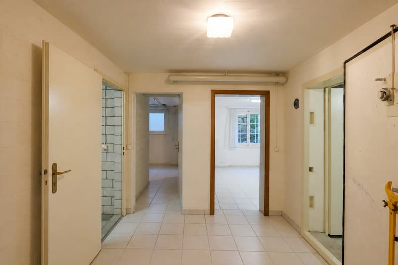 Family-friendly semi-detached house in a quiet and sunny location in Lausen (21)