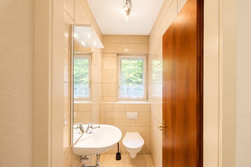 5-room house with garden and versatile potential in a sought-after location in Binningen (6)